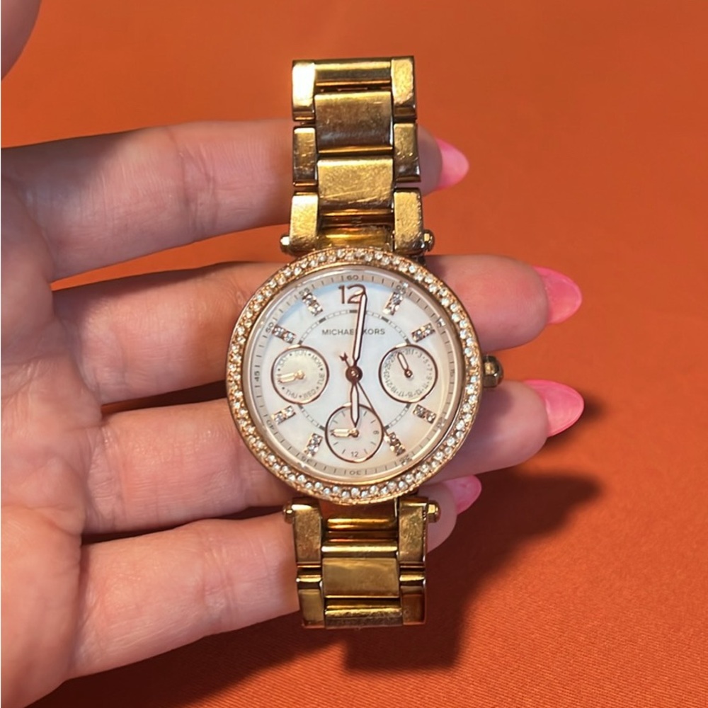 MK watch